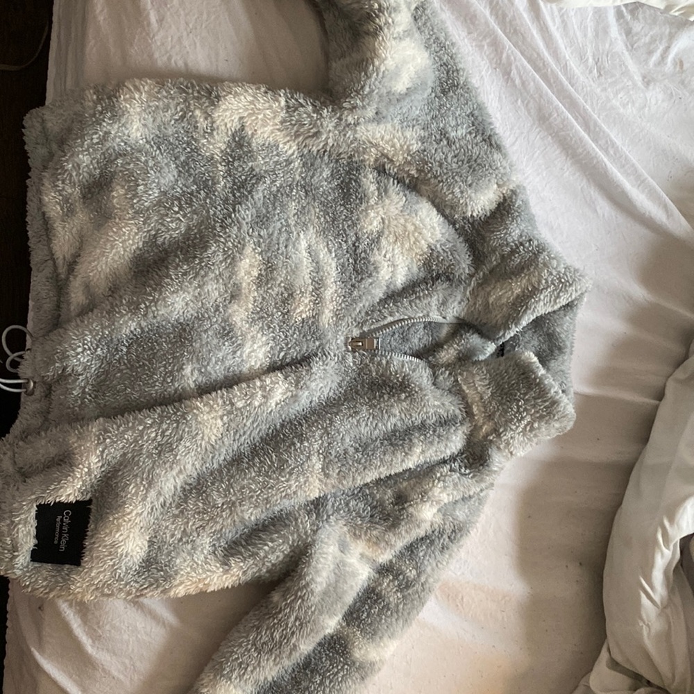 Grey camo Sherpa crop crewneck Calvin Klein